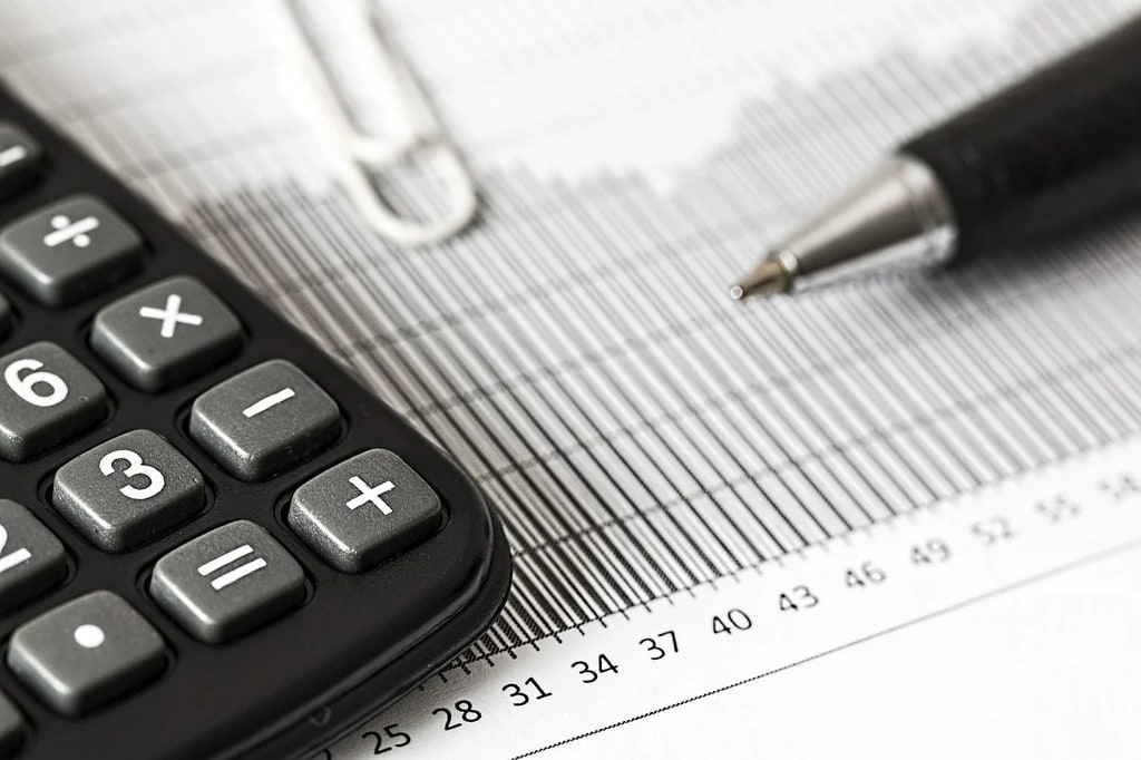 Les avantages et limites du revenu universel